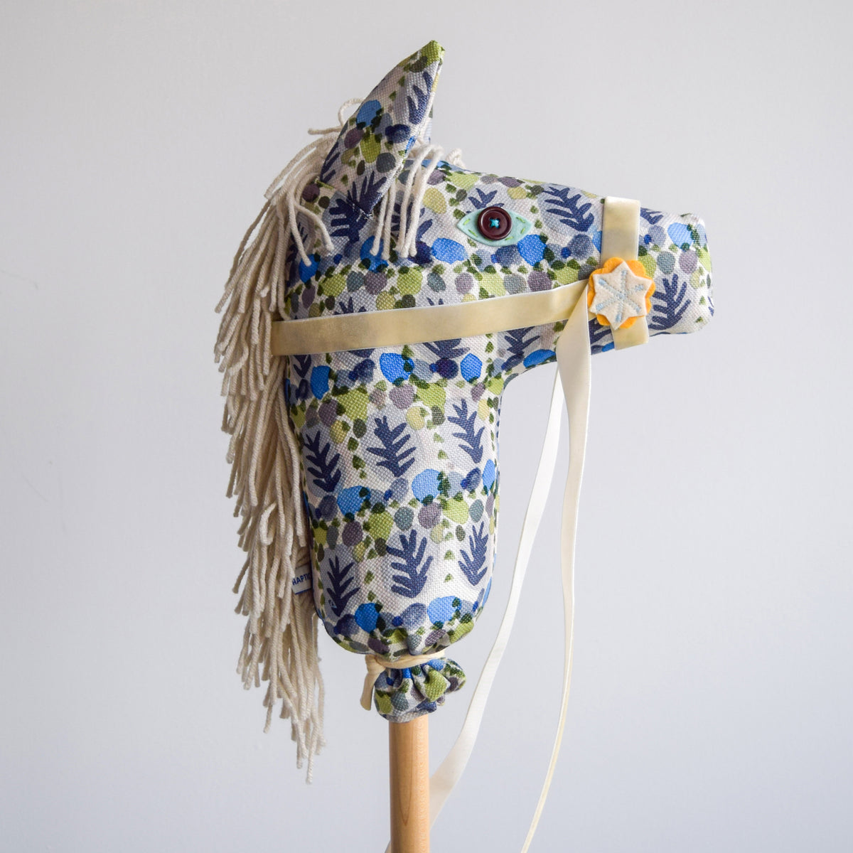 Peaseblossom - Hobby Horse
